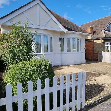 Cosy Bournemouth Bungalow Ferndown Exteriér fotografie